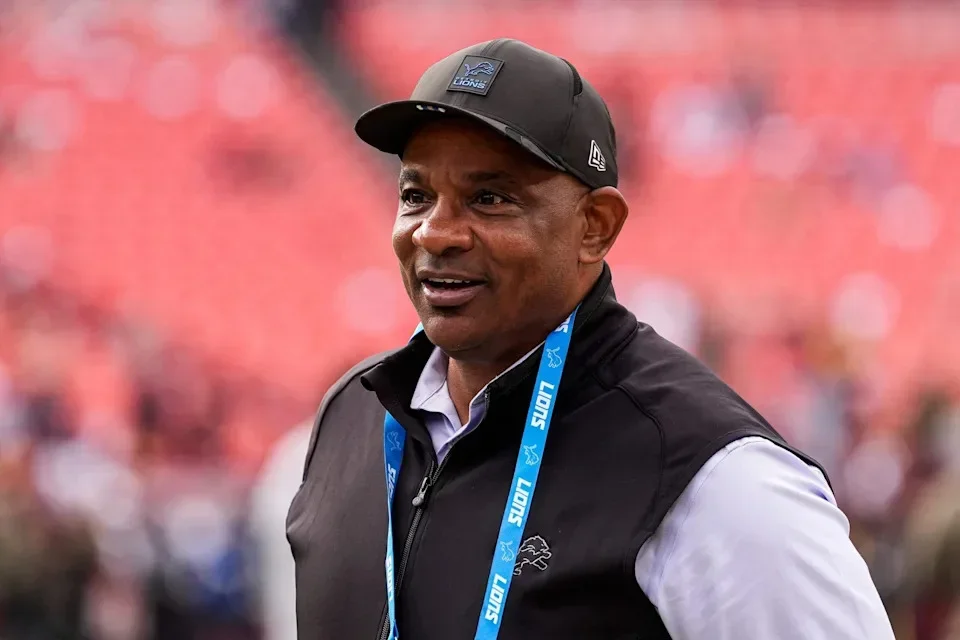 Detroit Lions assistant general manager Ray Agnew watches warmup ahead of the Washington Commanders game at Northwest Stadium in Landover, Md. on Sunday, November 9, 2025.